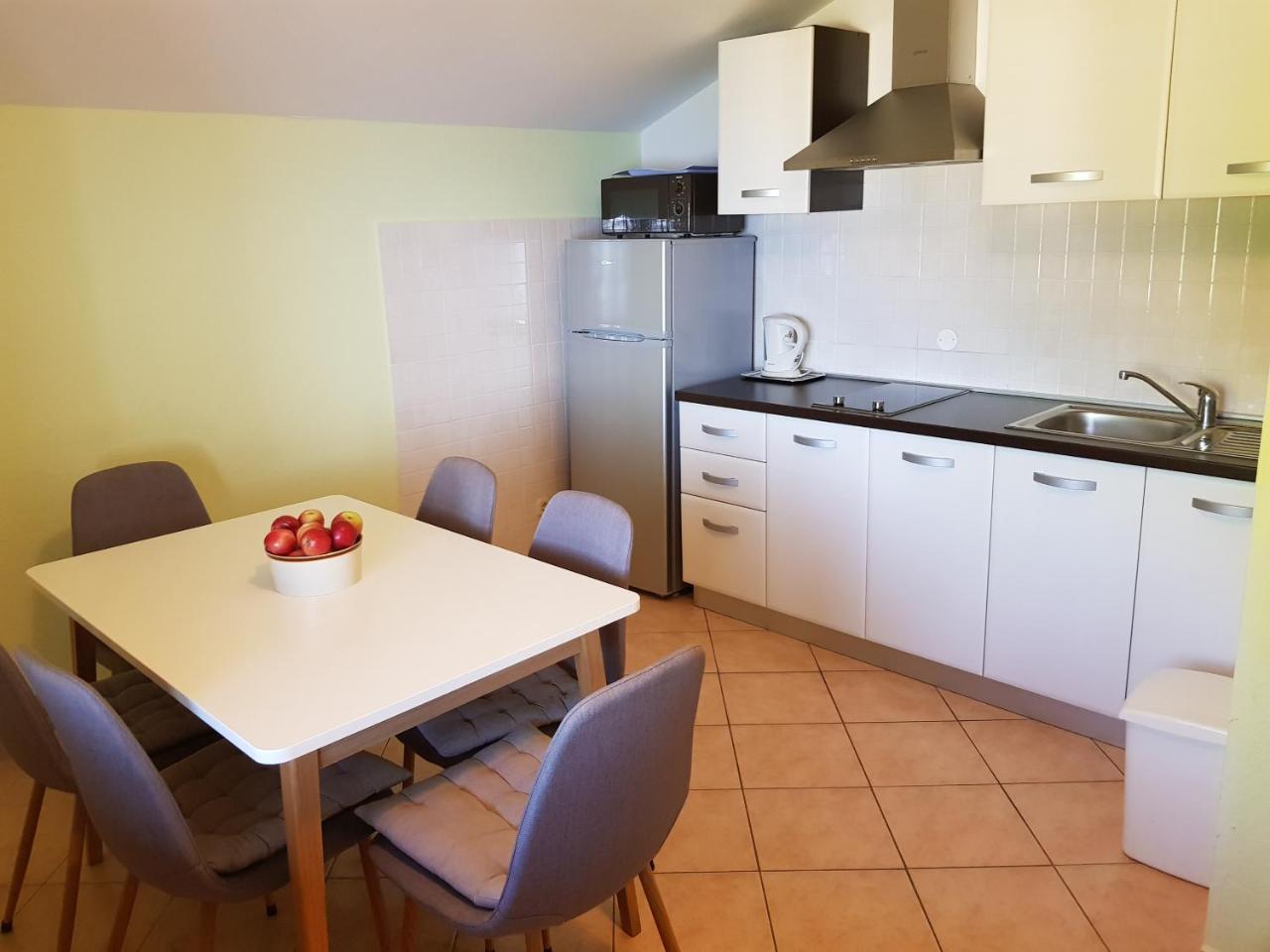 Apartment Danica Брела Экстерьер фото